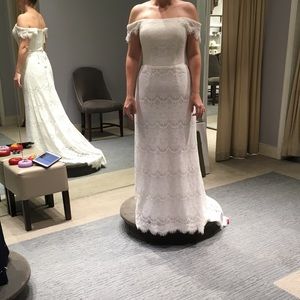 Galina Wedding dress size 6